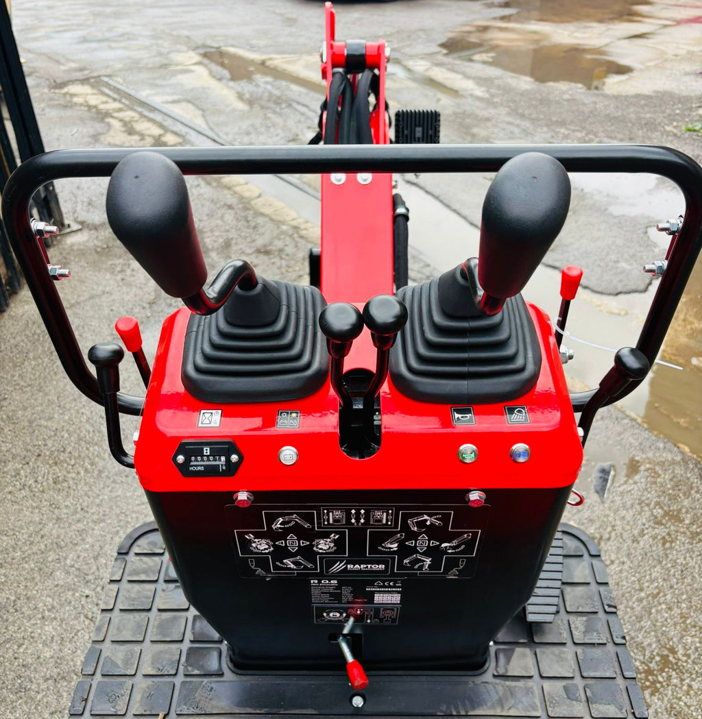 R-0.6 Mini Excavator