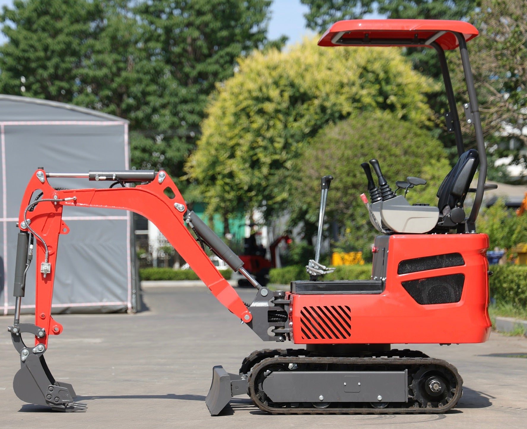 R-1.0 Compact Excavator *ETA 8th July*