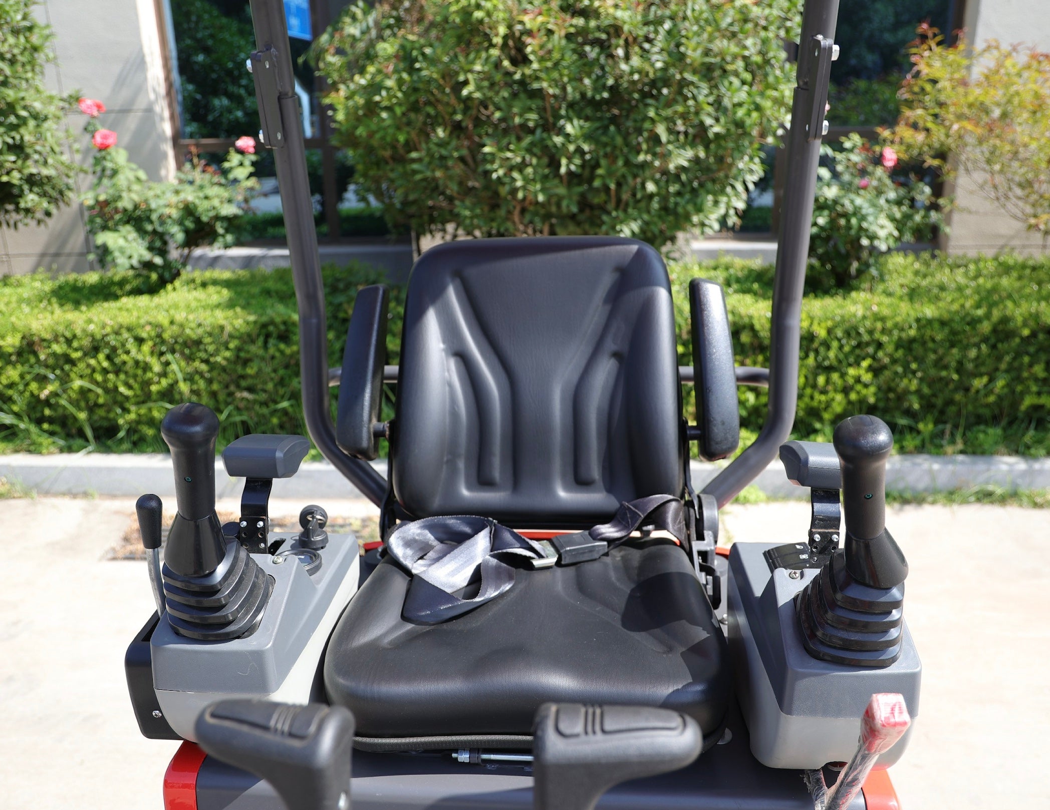 R-1.0 Compact Excavator *ETA 8th July*