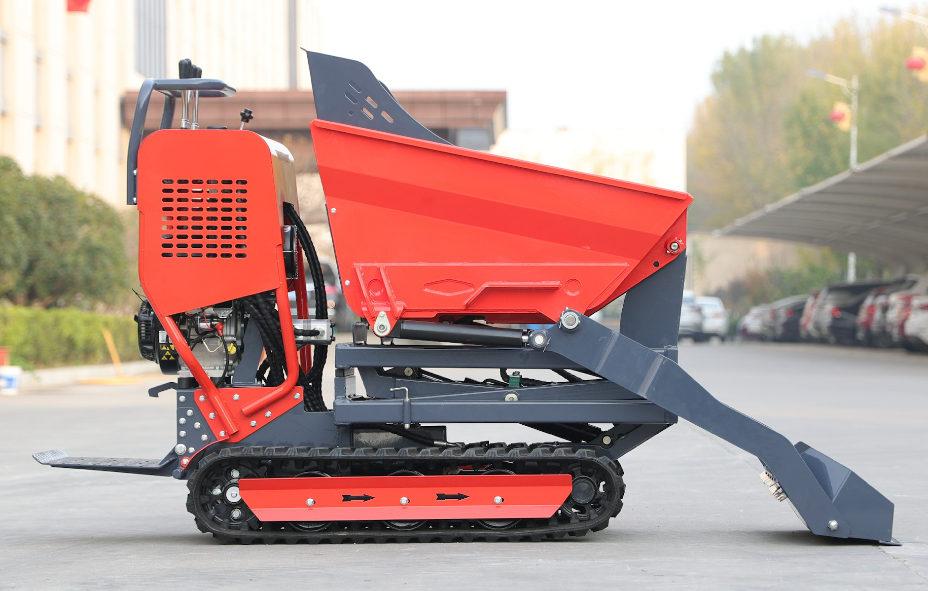 R-B05 Self Loading Tracked Mini Dumper with Hydraulic High Tip *ETA 8th July*