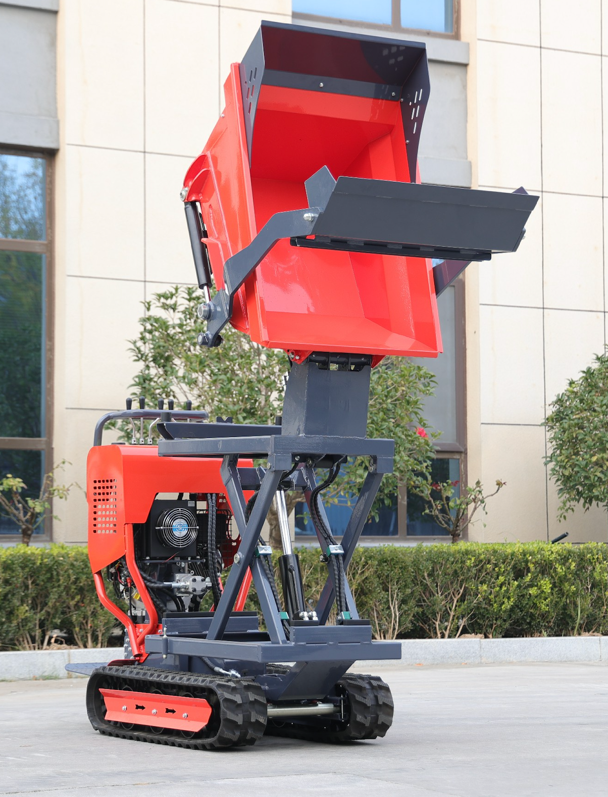 R-B05 Self Loading Tracked Mini Dumper with Hydraulic High Tip *ETA 8th July*