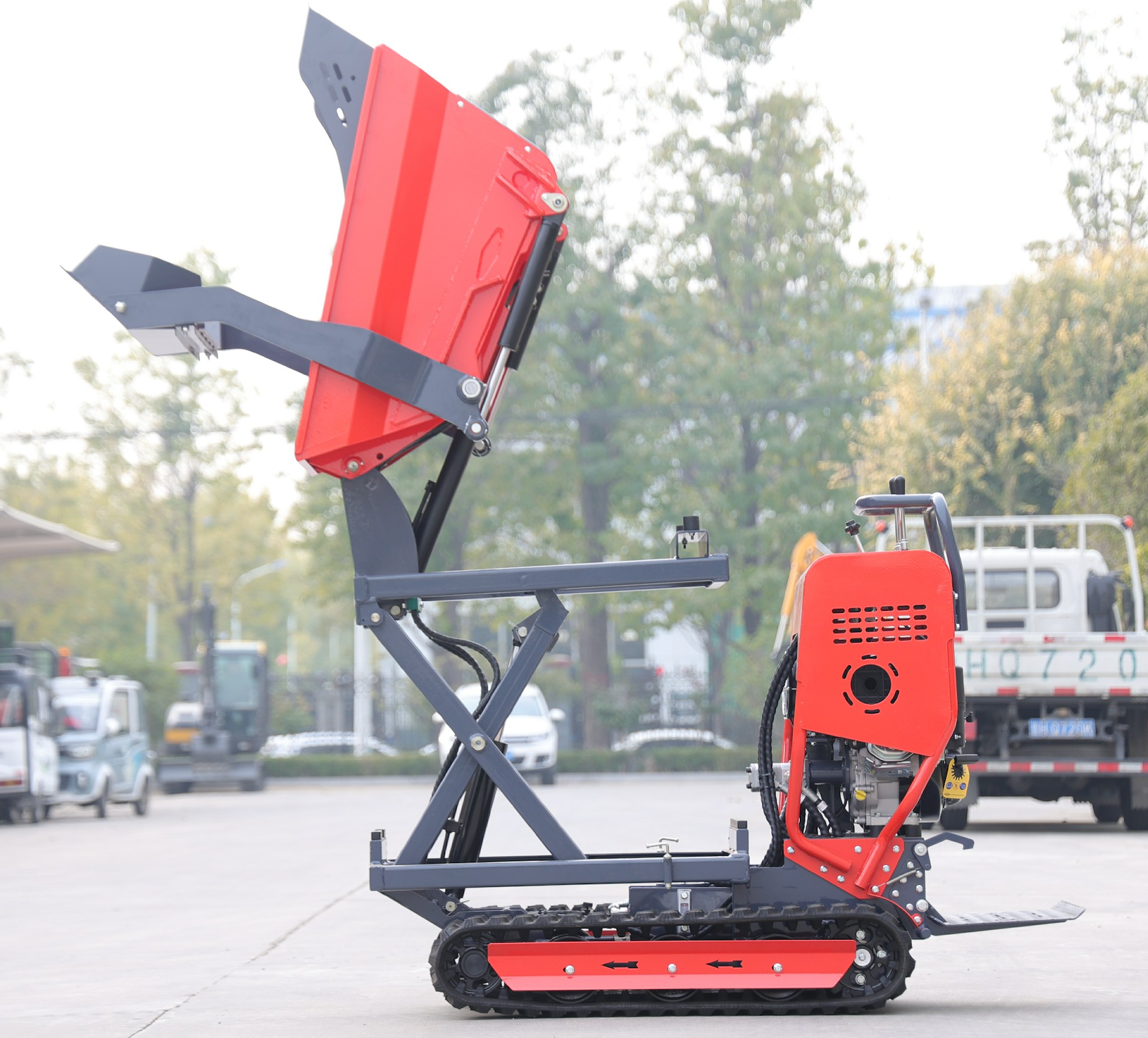 R-B05 Self Loading Tracked Mini Dumper with Hydraulic High Tip *ETA 8th July*